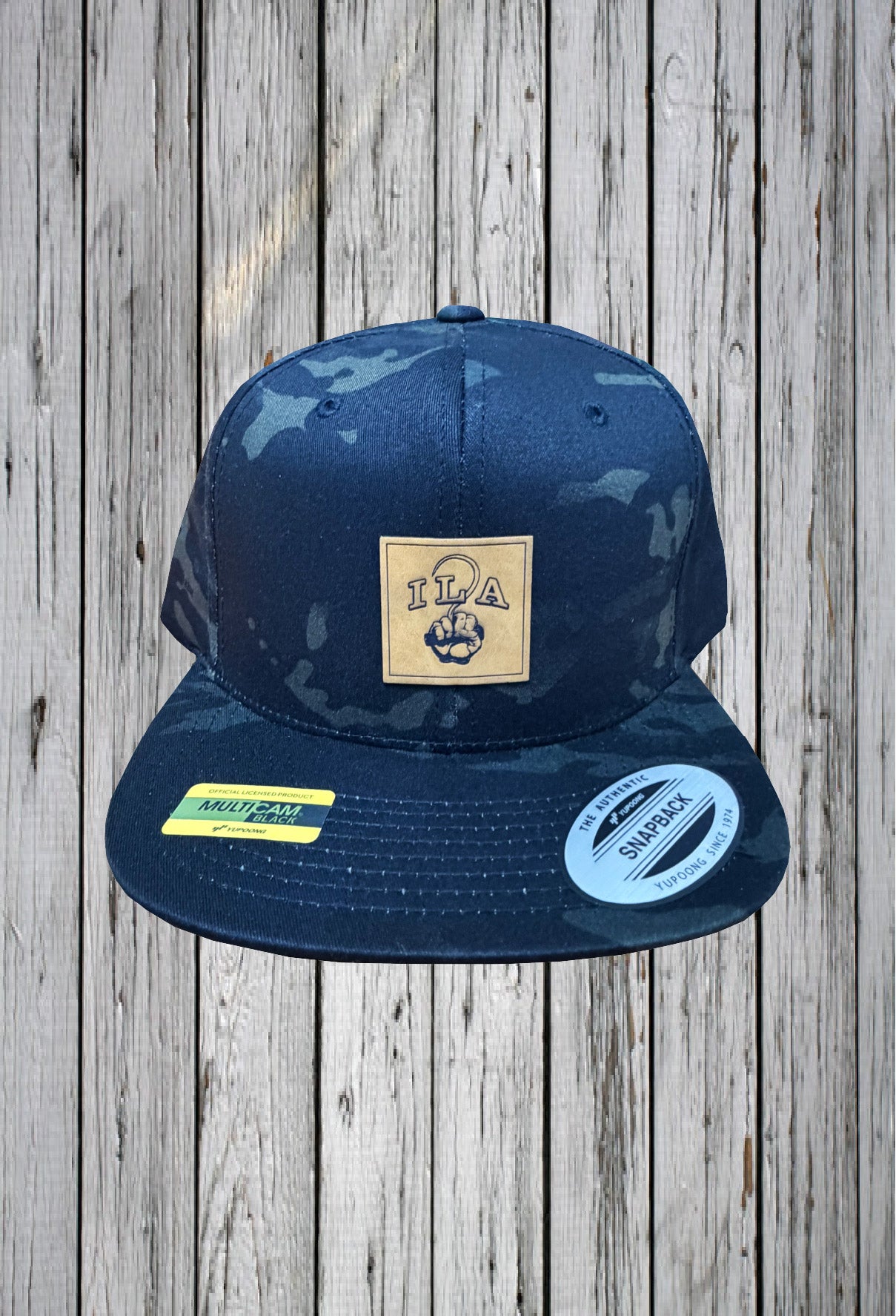 ILA BRADDA HK SQR BLK CAMO